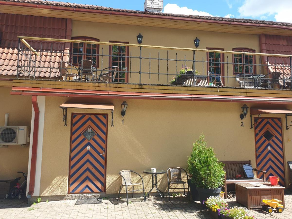 Deluxe Apartments In The City Center With Balcony Pärnu Exterior foto