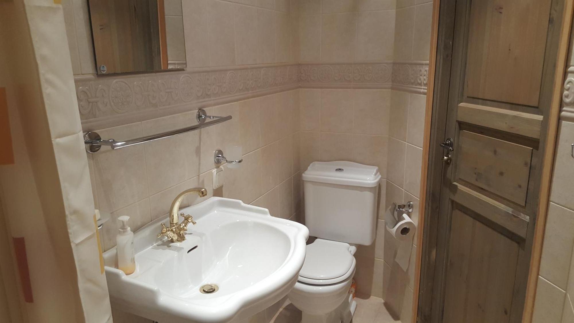 Deluxe Apartments In The City Center With Balcony Pärnu Exterior foto